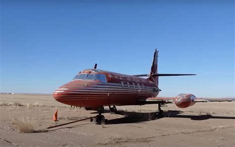 elvis flygplan|Elvis Presleys Private Jet 40 Years Later